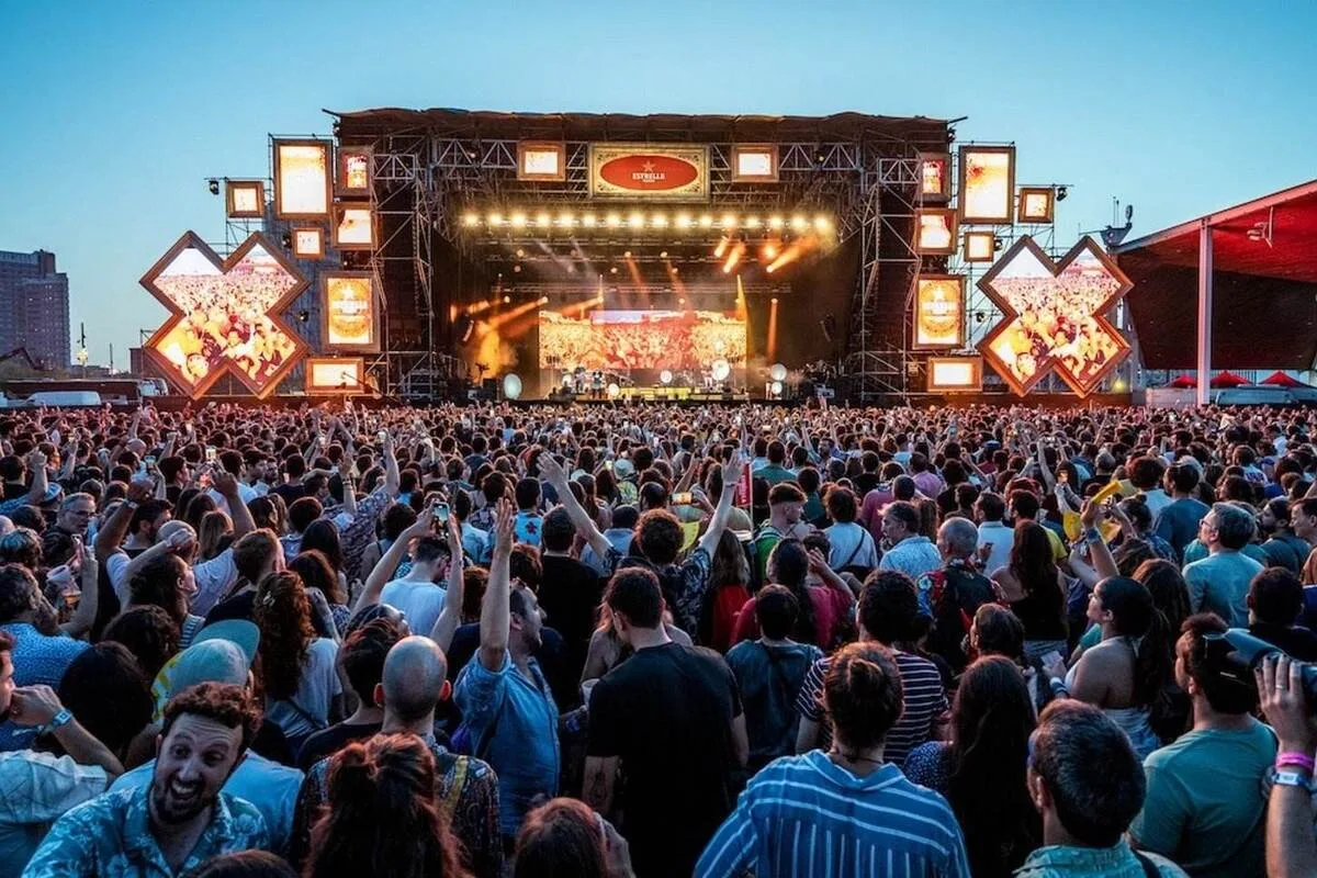 Promotor de festival usando Claude para revisar datos de su última edición